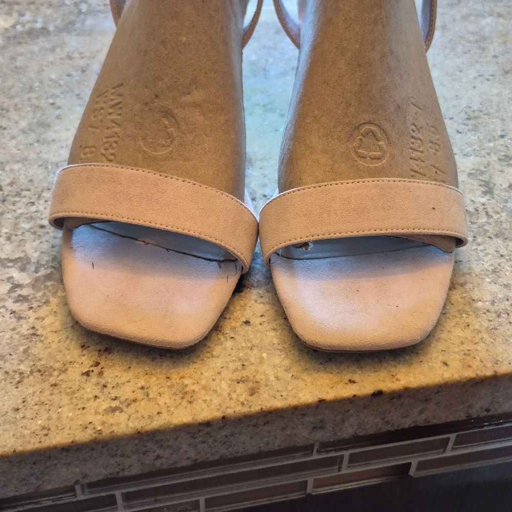 Kelly & Katie Tan Women's Heels